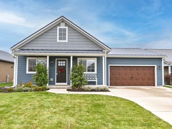 1822 Farm View DRIVE, Grafton, WI 53024