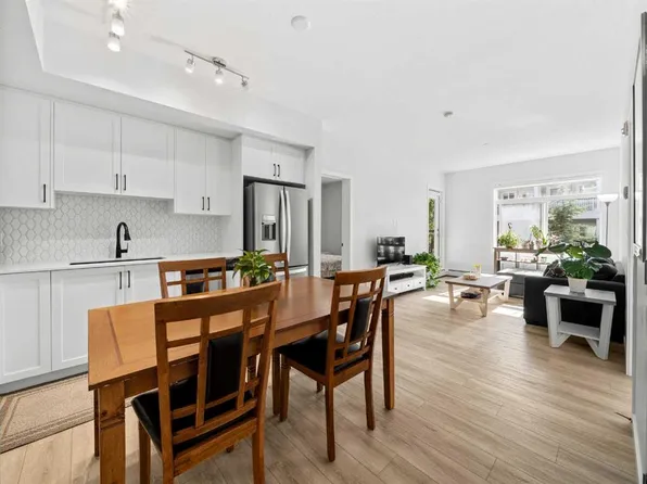 3727 E Sage Hill Dr NW #3111, Calgary, AB T3R 1T7