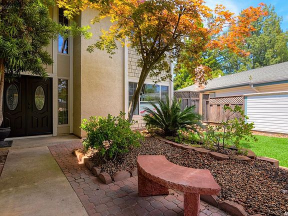 3rd image of 5112 Butterwood Cir