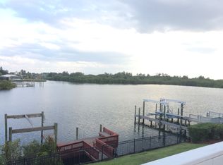 956 Allegro Ln, Apollo Beach, FL 33572