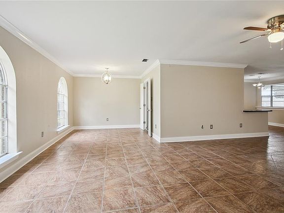 3rd image of 907 Ormond Blvd