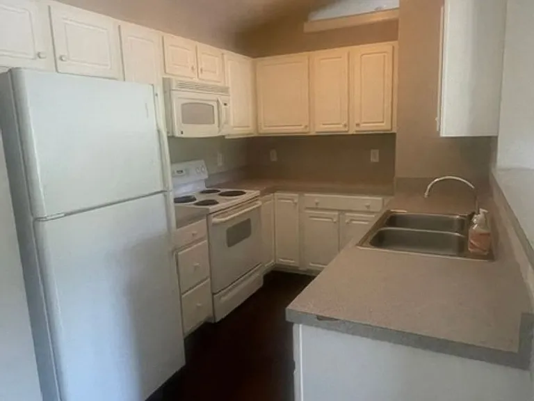 832 Scholastic Dr — Photo 6