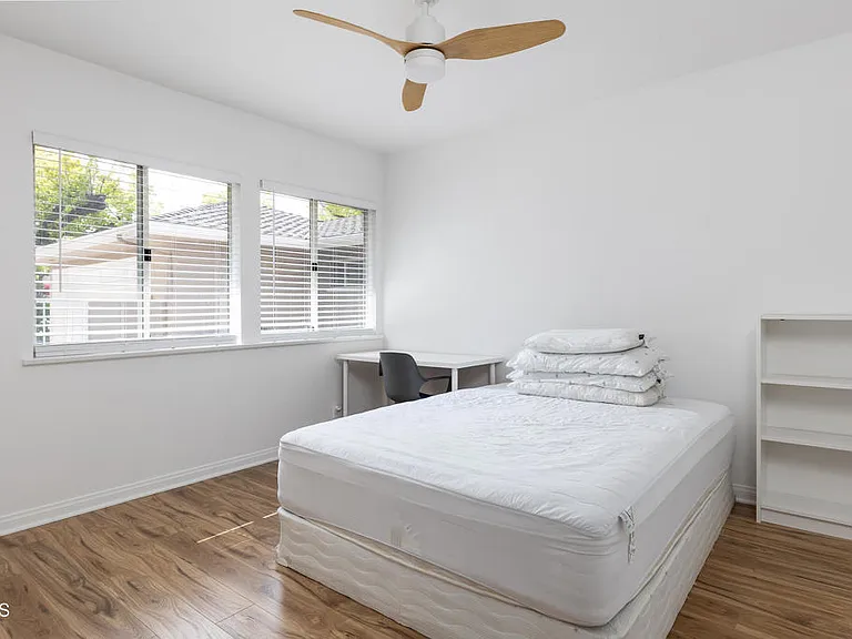 1660 S Oak Knoll Ave — Photo 19