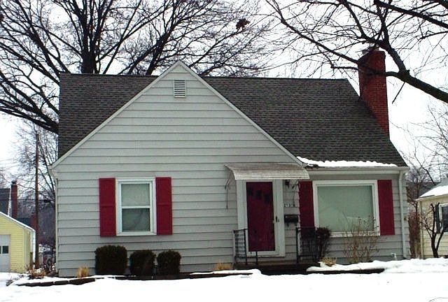 1st image of 2530 E 57th St