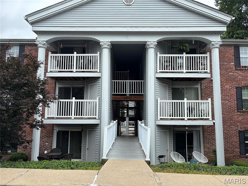 1st image of 1935 Marine Terrace Dr APT J