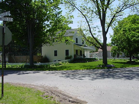 3rd image of 1101 West St
