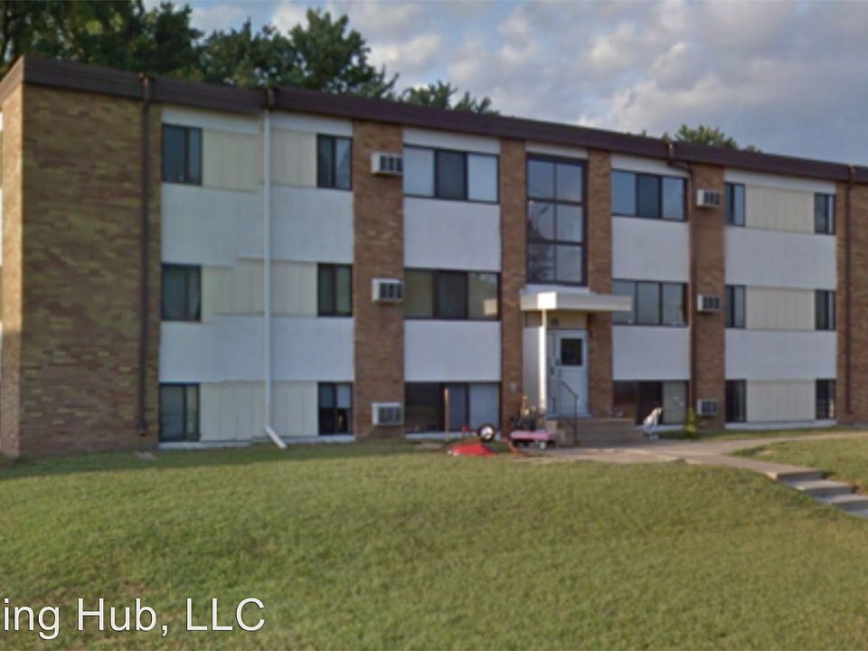 1st image of 180 Charles St NE APT 2