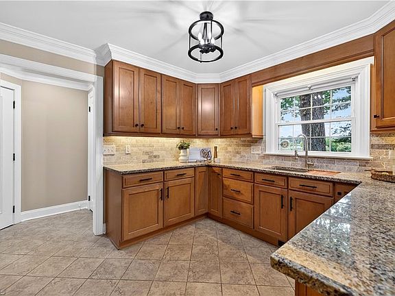 5th image of 4403 Millis Rd