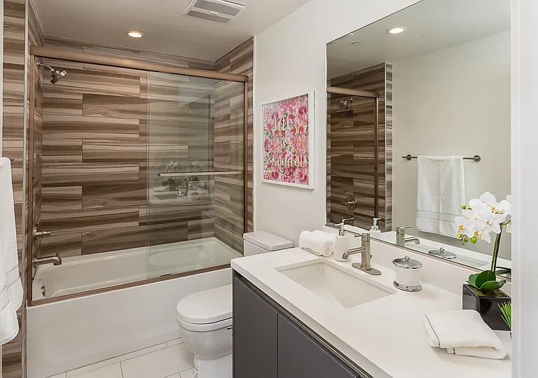 11269 Camarillo St #405 — Photo 35