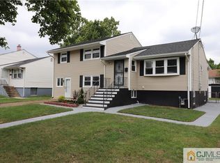 10 Hickock St, Fords, NJ 08863