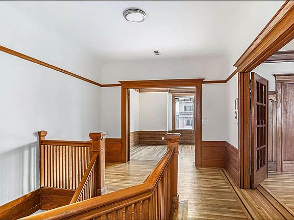 3rd image of 617 Masonic Ave