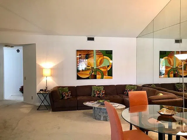 2 bed, 2.0 bath, 1126 sqft, $3,650 — Photo 3