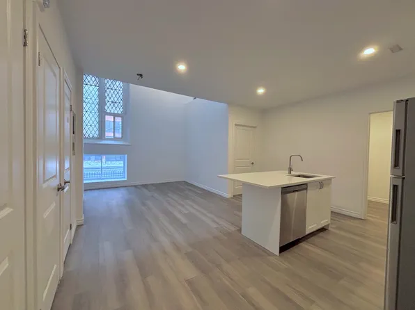 16 West Ave S, Hamilton, ON