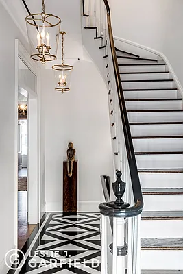 Sold by Leslie J. Garfield | media 3