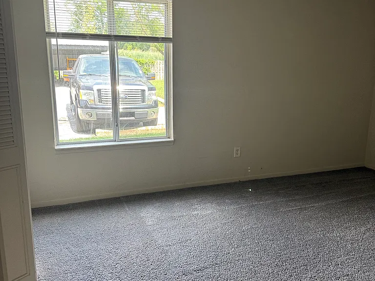 47109 Jefferson Ave #3 — Photo 6