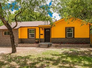 410 NE 35th St, Grand Prairie, TX 75050