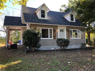 110 E Main St, Jonesville, NC 28642