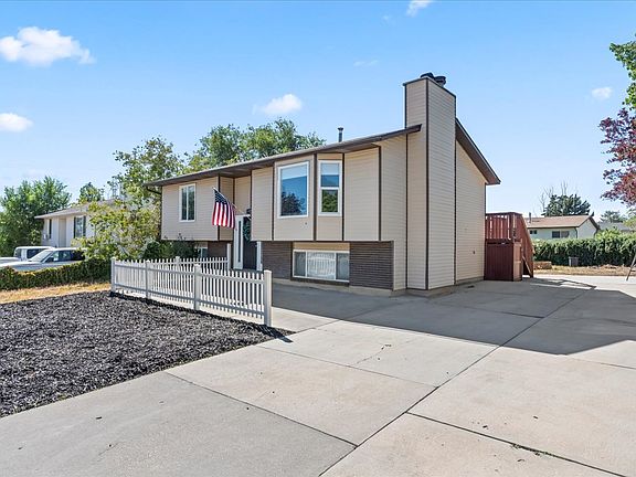 2nd image of 5929 W Dry Bone Cir
