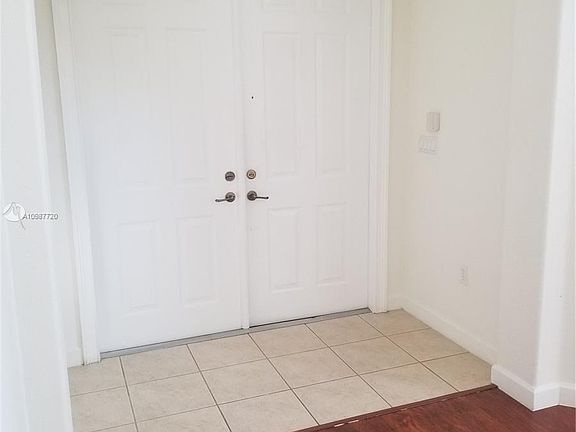 3rd image of 11520 NW 82nd Ter