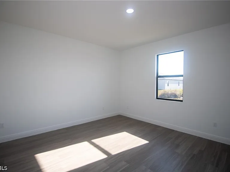 9004 W Justice Cir — Photo 18