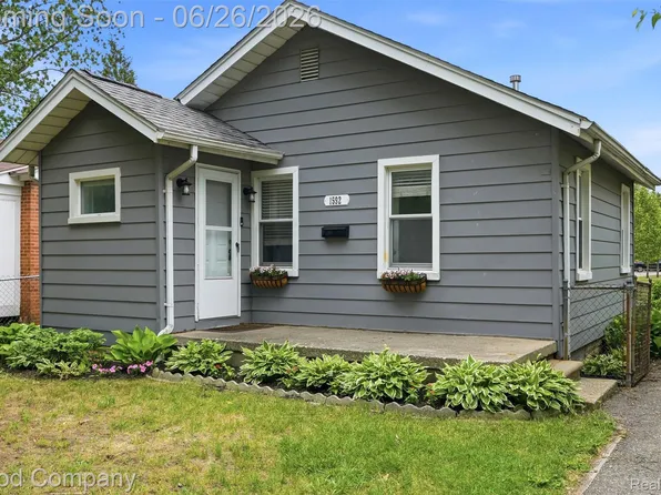 1592 Shevlin St, Ferndale, MI 48220