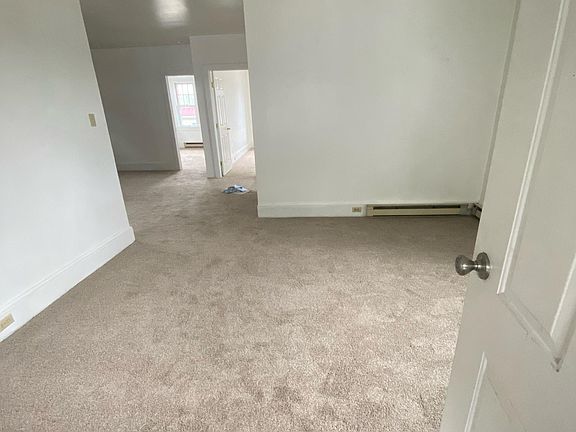 bonus room when walking in apartment