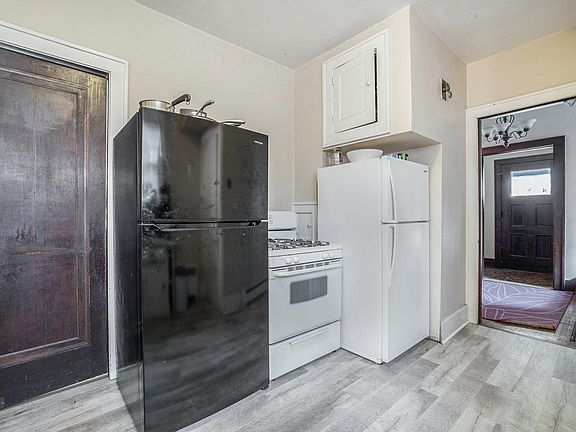 5th image of 1537 Packard St #1
