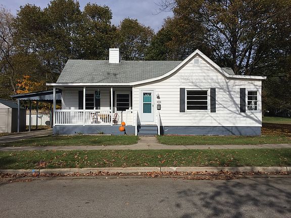 2nd image of 605 E Chapin St