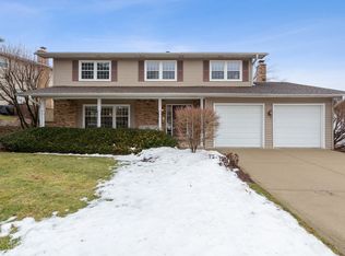 1710 Oxnard Dr, Downers Grove, IL 60516