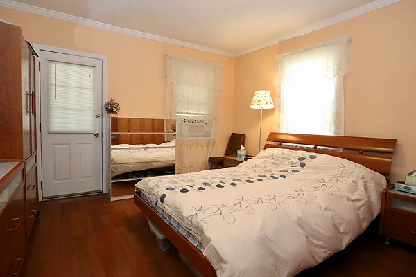 Sold by Remax Edge | media 37