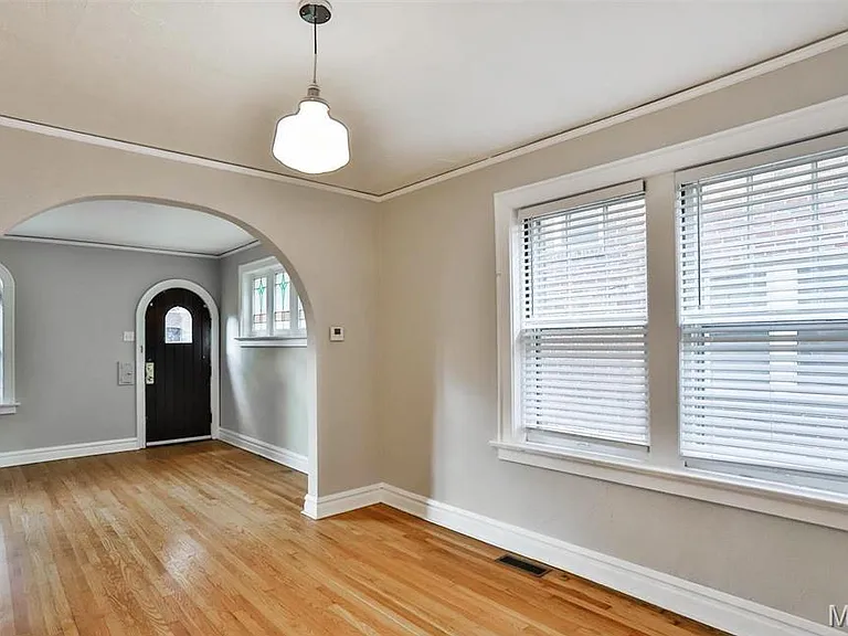 7125 Dartmouth Ave — Photo 9