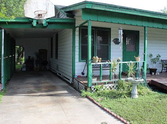 5th image of 419 S Milam St