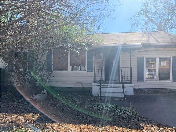 5th image of 4732 SE 23rd St