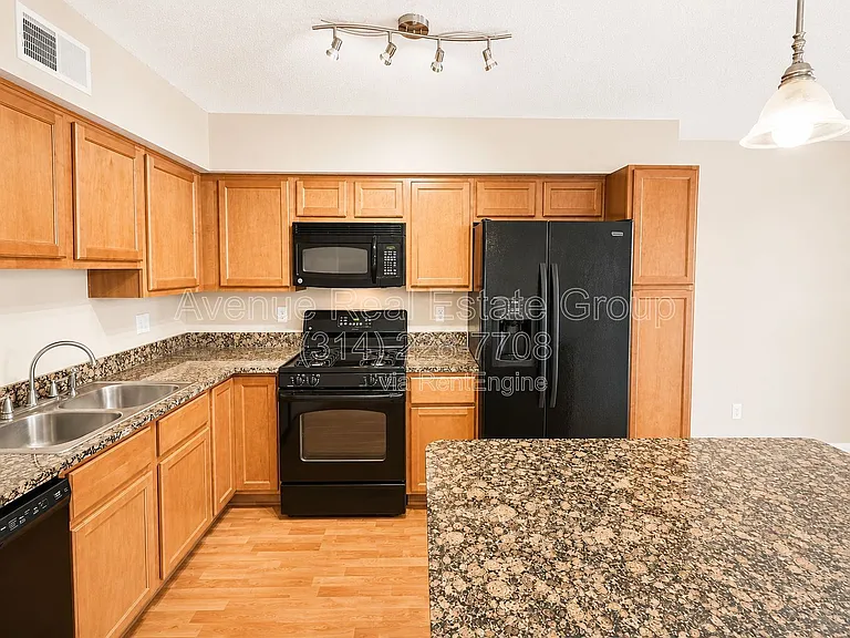 1445 Willow Brook Cove Ct #5 — Photo 6