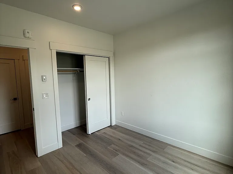 800 Blue River Pkwy — Photo 4