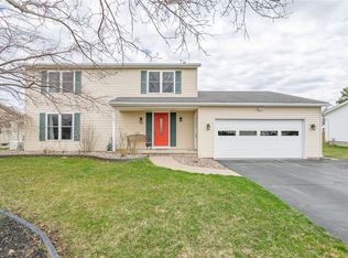 32 Stafford Way, Rochester, NY 14626
