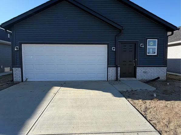 1436 Wigwam Ln, Martinsville, IN 46151