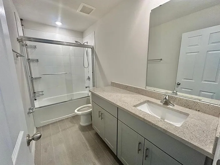 144 Towns Cir — Photo 31