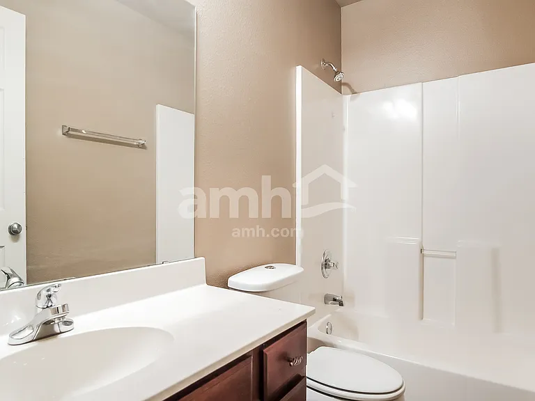5104 N 34th St — Photo 13