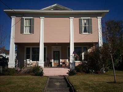 1st image of 715 Kirby St