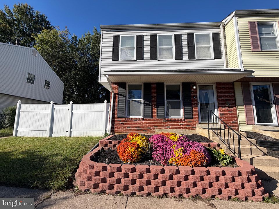 1st image of 117 Elliot St