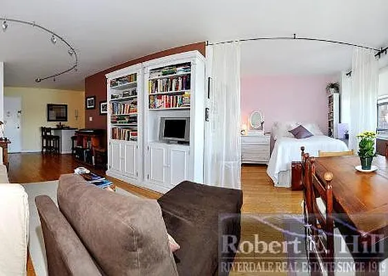 Sold by Robert E. Hill  | media 21