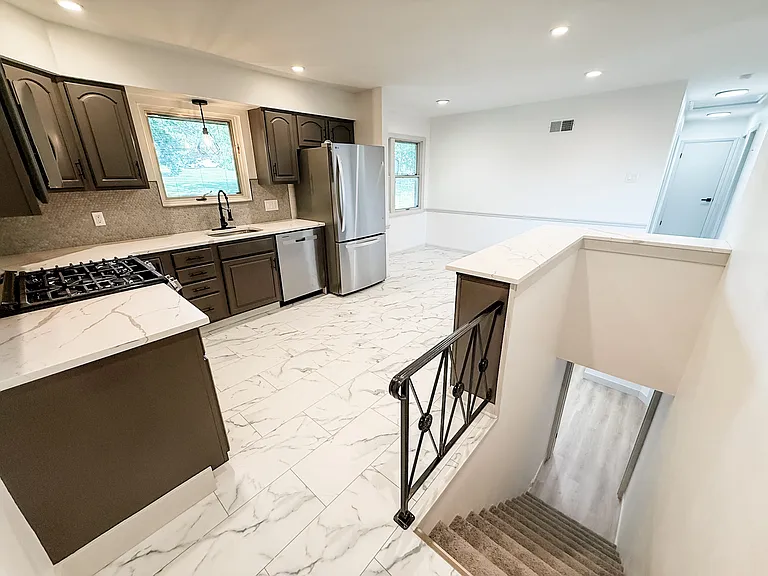 7025 Aliceton Ave — Photo 8