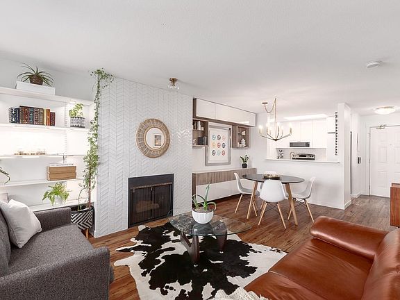 3rd image of 98 Laval St #220