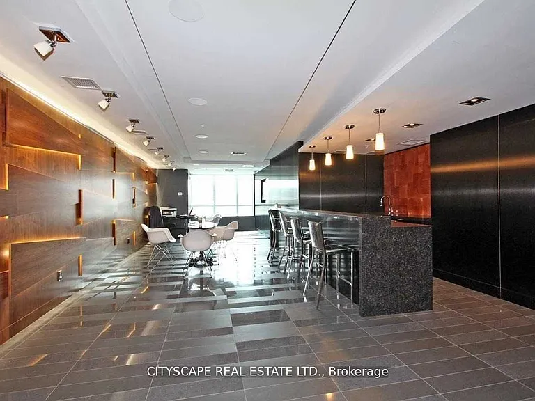 39 Sherbourne St #703 — Photo 33