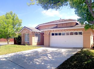 1347 Abbey Pines Dr, Perris, CA 92571