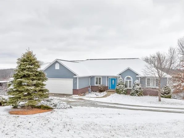 16972 Little Lake Trl, Indianola, IA 50125