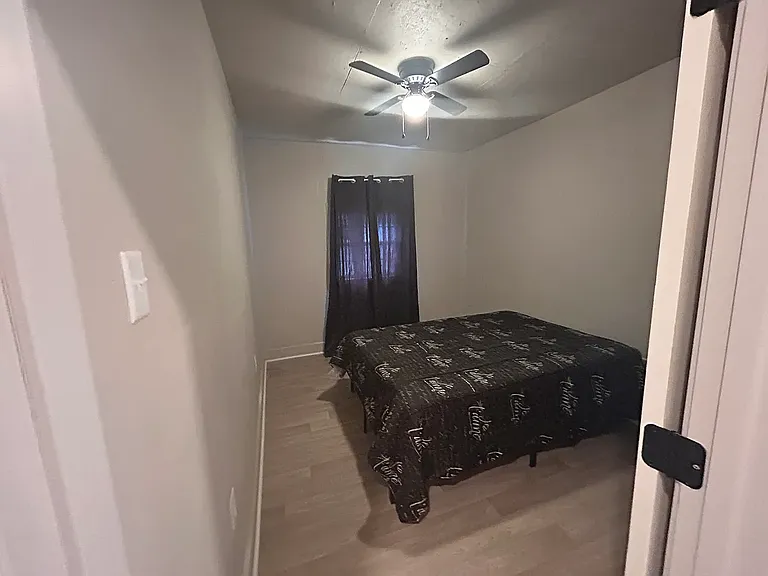 217 Oak St #217 — Photo 3