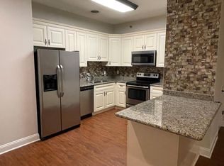 3 Crystal St #304, East Stroudsburg, PA