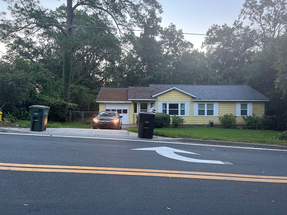1st image of 1217 Carraway St